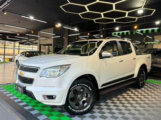 CHEVROLET S10 2.4 LS 4X2 CD 8V FLEX 4P MANUAL CHEVROLET S10 2.4 LS 4X2 CD 8V FLEX 4P MANUAL